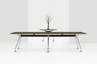 Kadin Conference Table