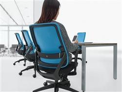 Global Sora responsive chair